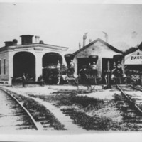 Railway Roundhouse and &quot;King Post&quot; Turntable