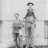 Long &amp; Short Comedy  Pose Shorty Smith &amp; ?